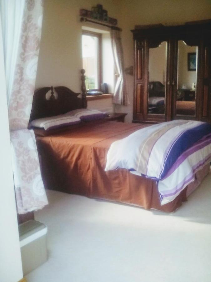 April House Bed & Breakfast Barrock ภายนอก รูปภาพ