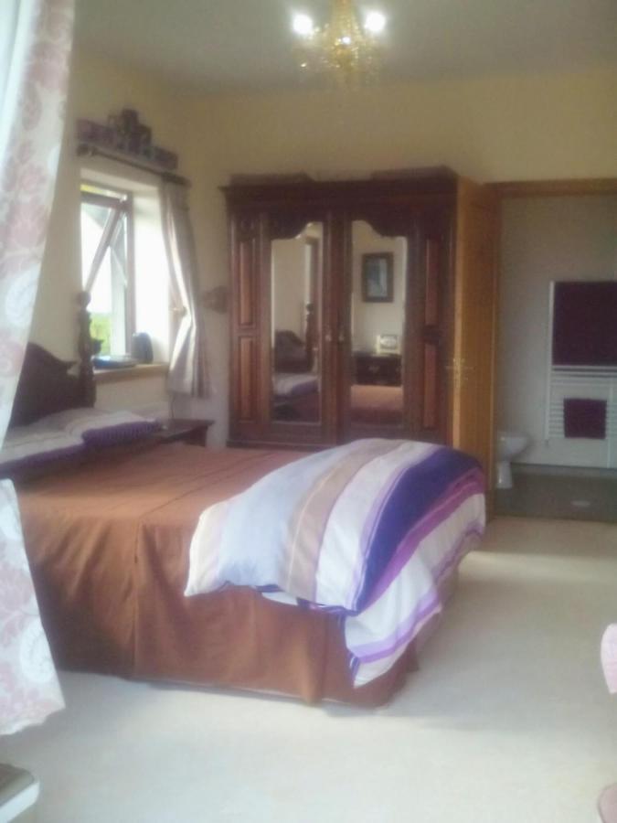 April House Bed & Breakfast Barrock ภายนอก รูปภาพ